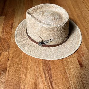 JL Powell true measure straw hat